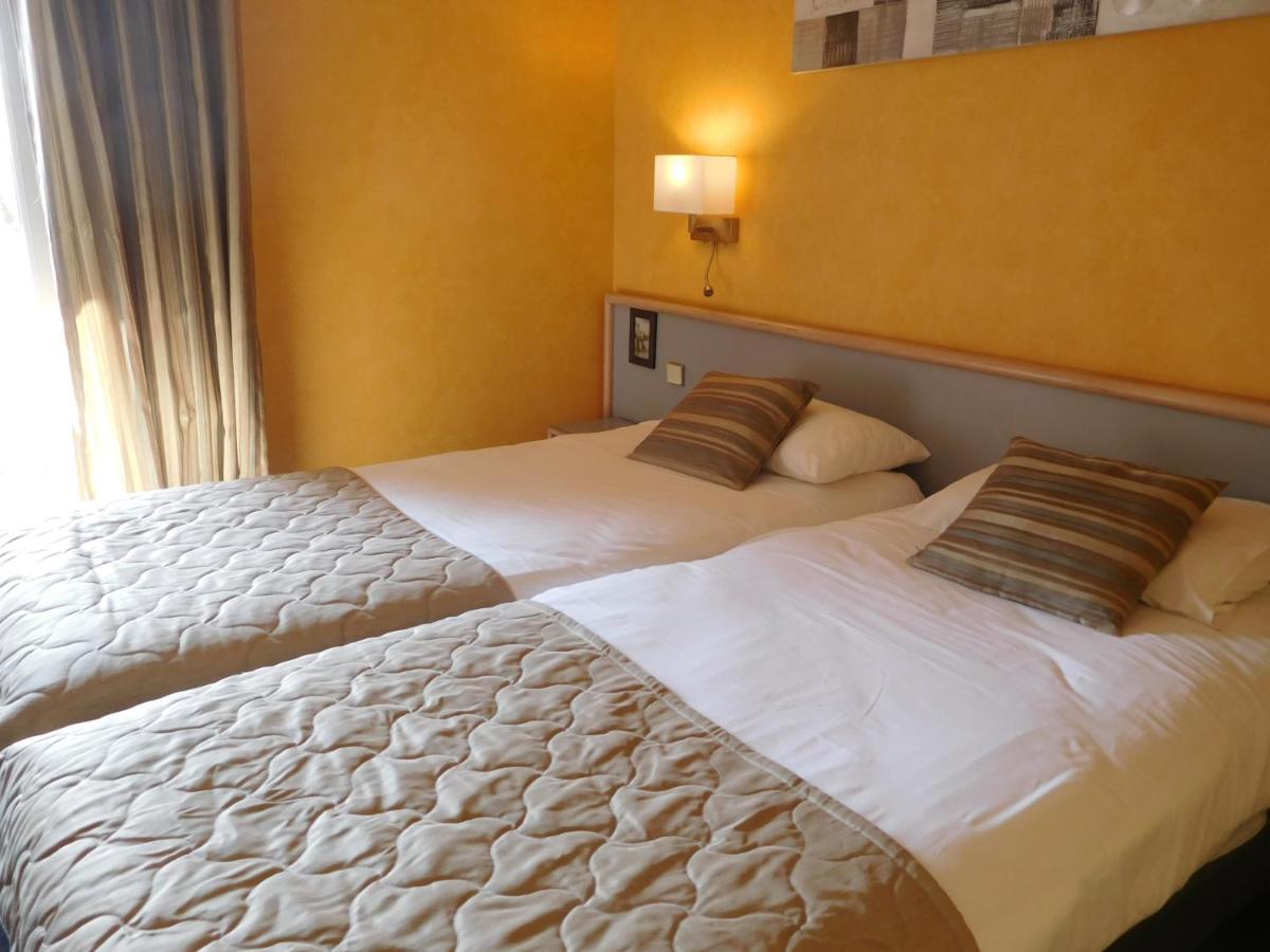 Hotel Au Relais De L'Oust Lanouée Esterno foto