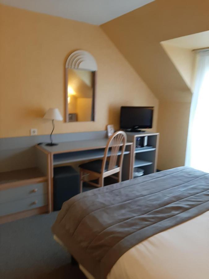 Hotel Au Relais De L'Oust Lanouée Esterno foto