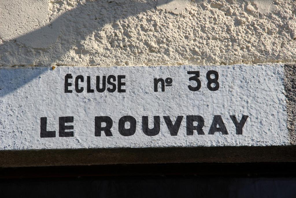 Hotel Au Relais De L'Oust Lanouée Esterno foto